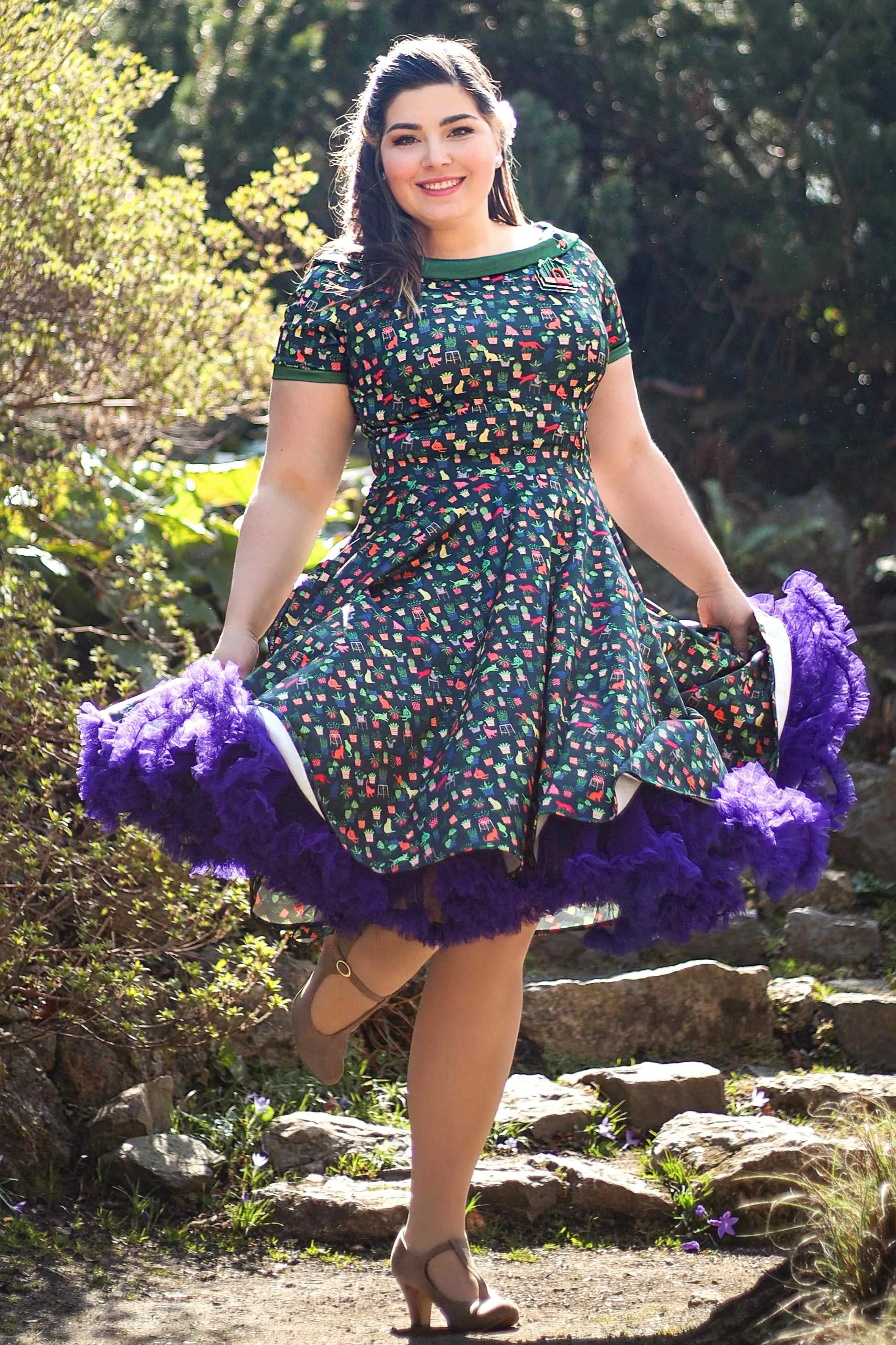 Darlene Cat & Plant Dress In Dark Green