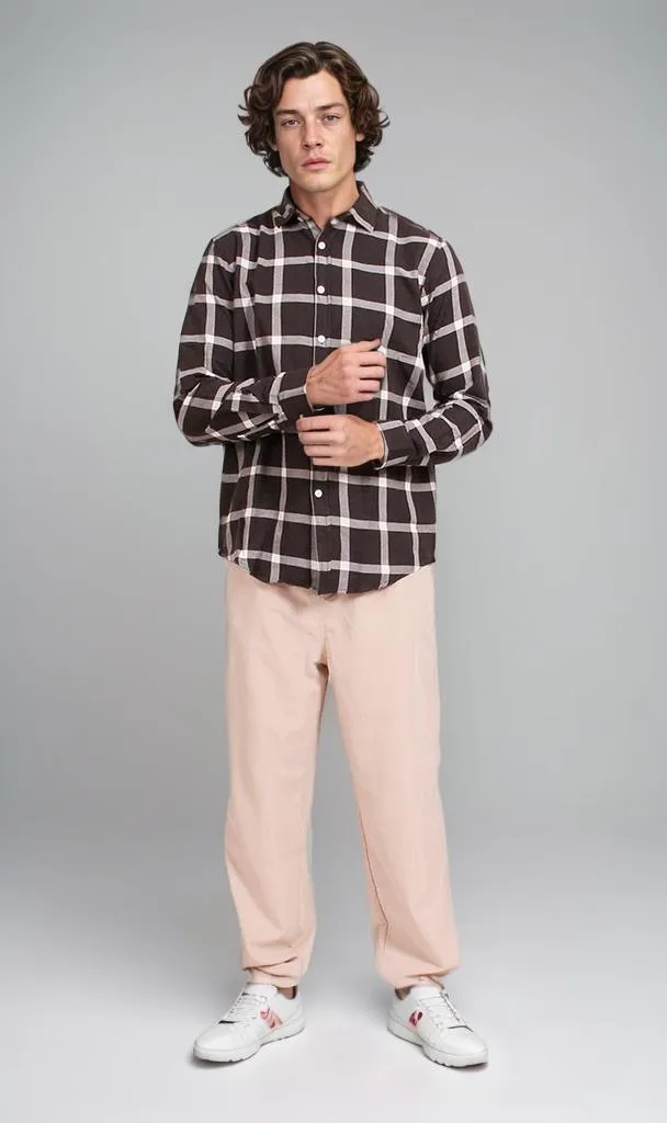 R207322 - Checked Button-Up Shirt - Black & White